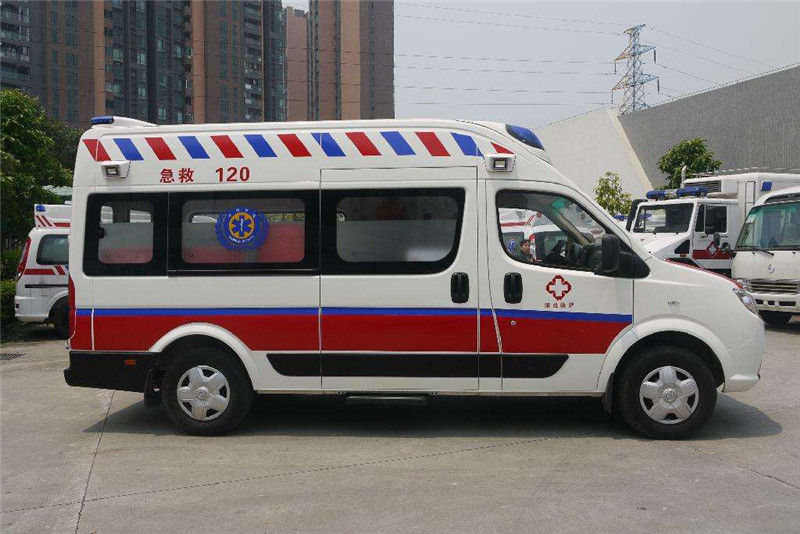 救護(hù)車一次多少錢？出車費(fèi)用太高或成救護(hù)難題？02
